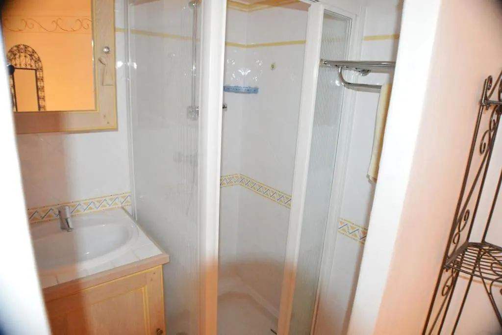 Bel Appartement Pour 6 Personnes Dans Residence Avec Piscine 500 M Plage Cavalaire-sur-Mer 0*,  Frankrike
